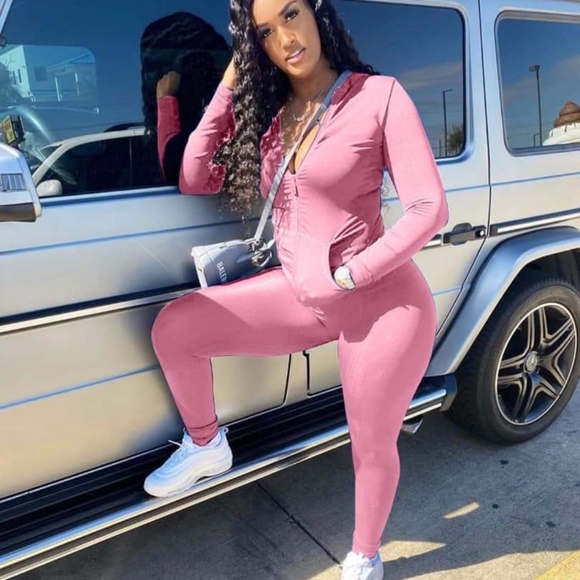 WOMEN'S CLOTHES - Picture 11 of 16